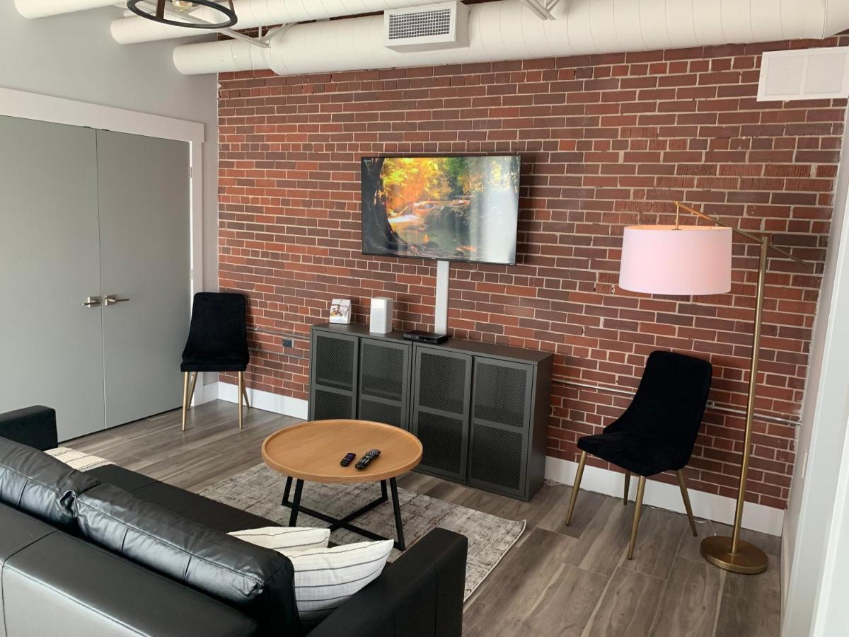 Station 1 By Terra Hospitality Aparthotel Moncton Eksteriør bilde
